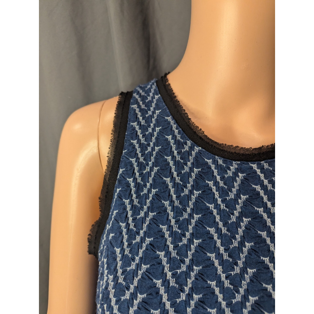Anthropologie Postmark Woman Medium Textured Tank blue white chevron black lace - Picture 2 of 8